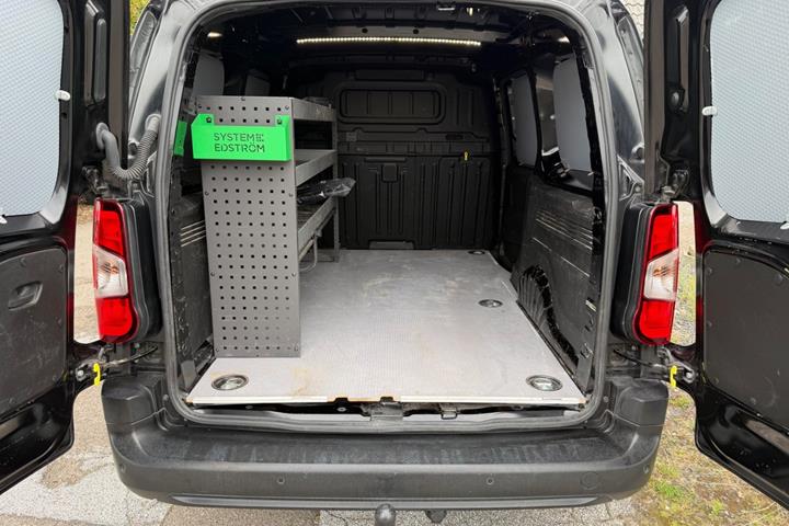 Sort Toyota ProAce City fra 2024