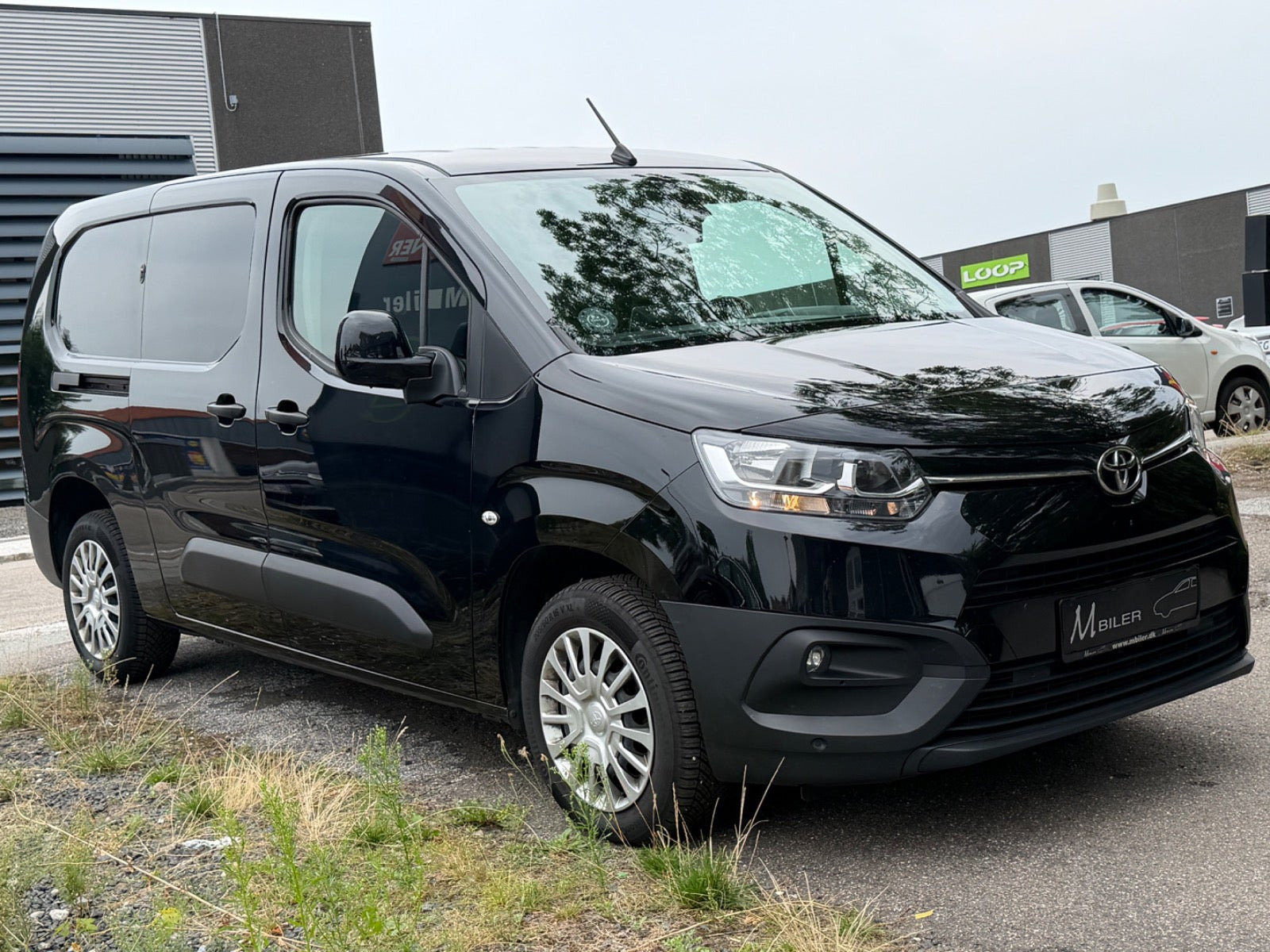 Sort Toyota ProAce City fra 2024