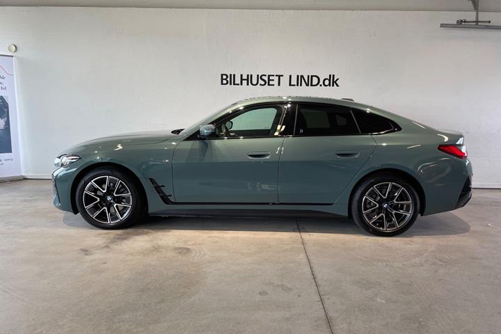 Grøn BMW i4 fra 2025