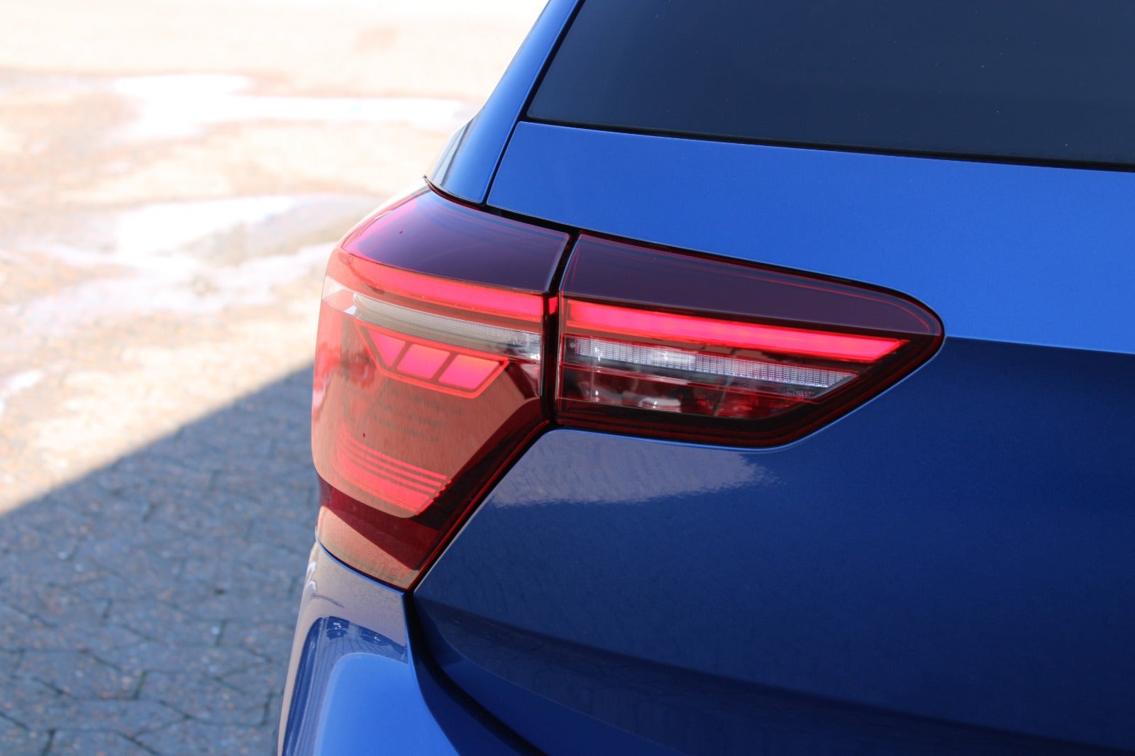 Blå VW Polo fra 2022