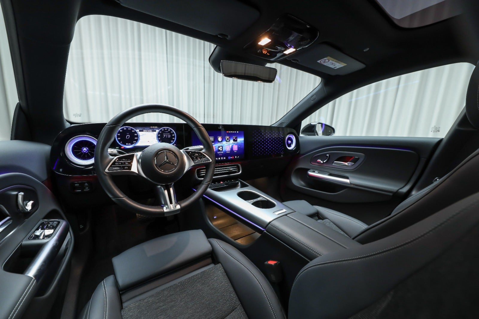 Sort Mercedes CLA250+ fra 2025