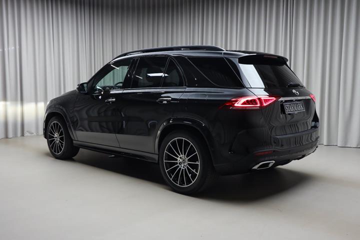 Sort Mercedes GLE350 de fra 2023