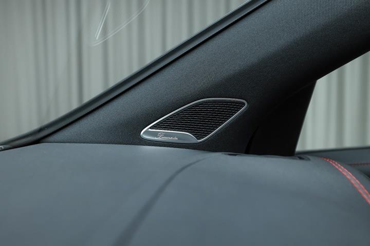 Sort Mercedes EQA250+ fra 2026