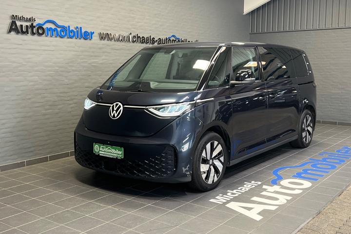 Blå VW ID.Buzz fra 2025 set udefra