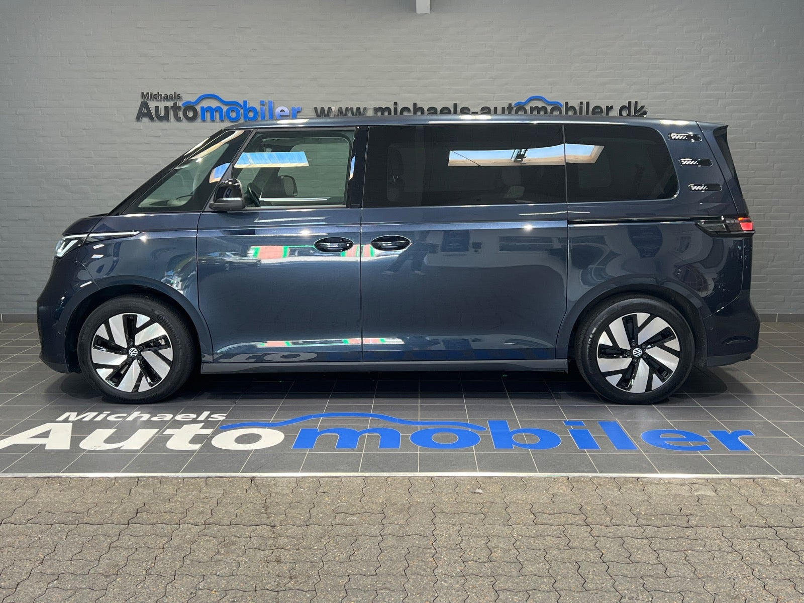 Blå VW ID.Buzz fra 2025