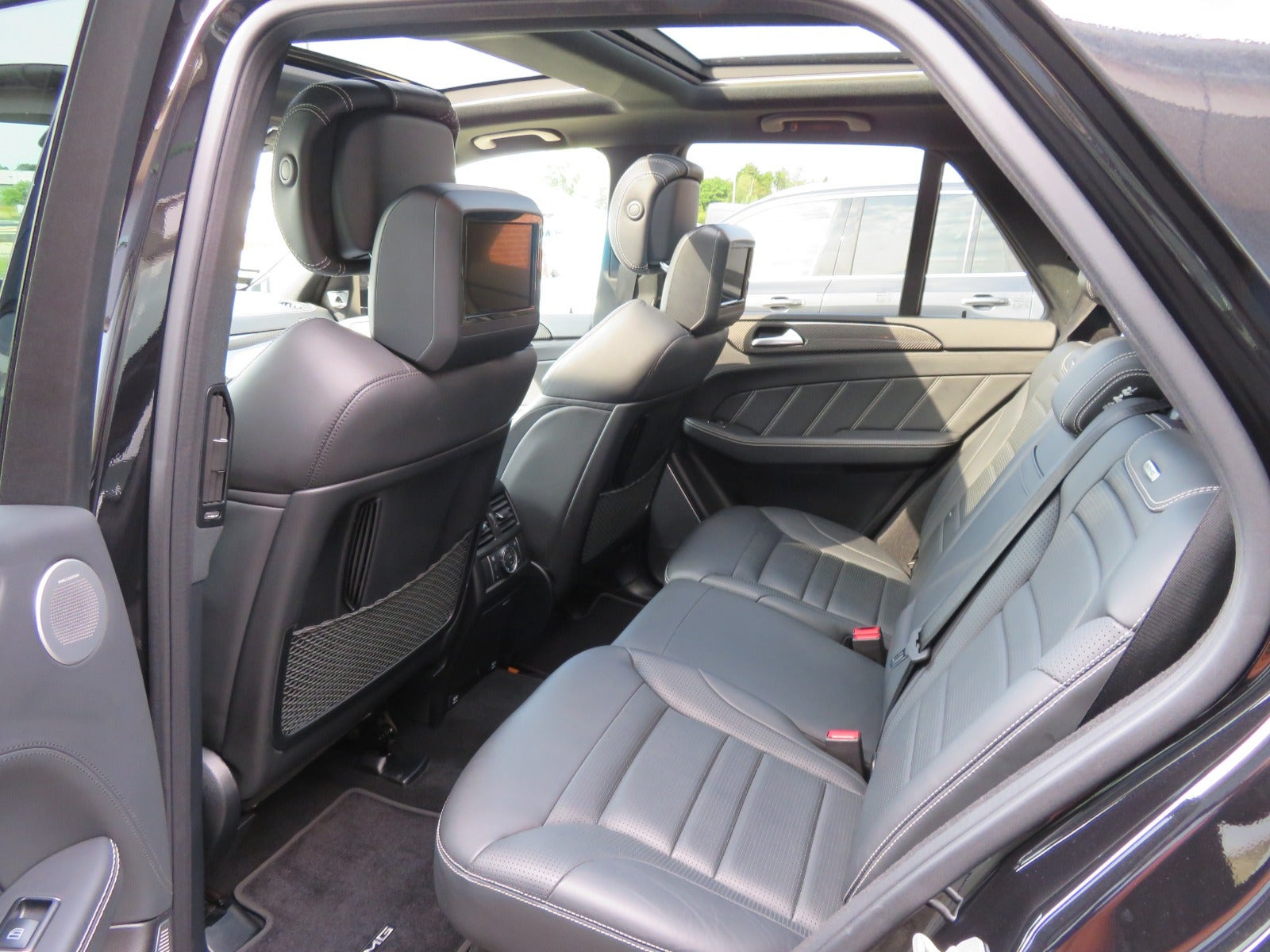 Sort Mercedes GLE63 fra 2018