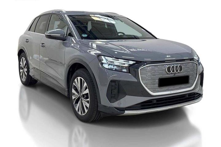 Grå Audi Q4 e-tron fra 2024