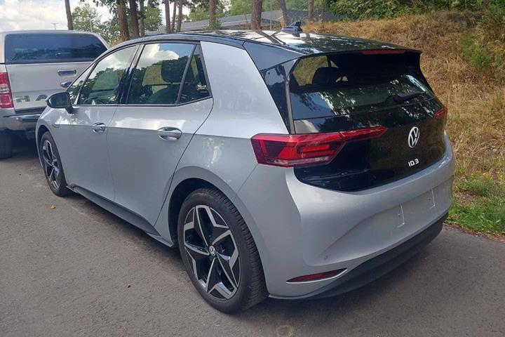Sølv VW ID.3 fra 2023