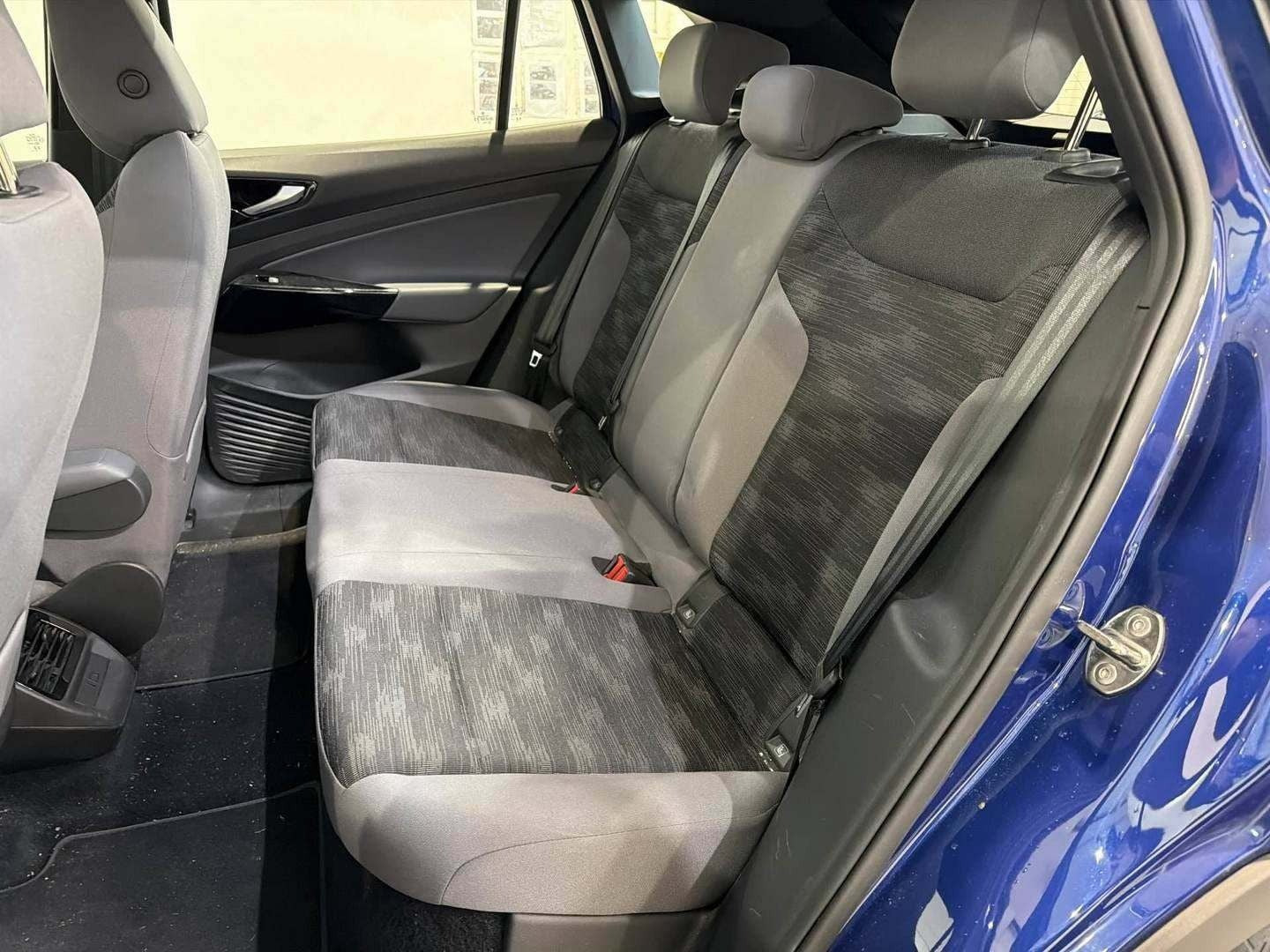 Blå VW ID.4 fra 2024