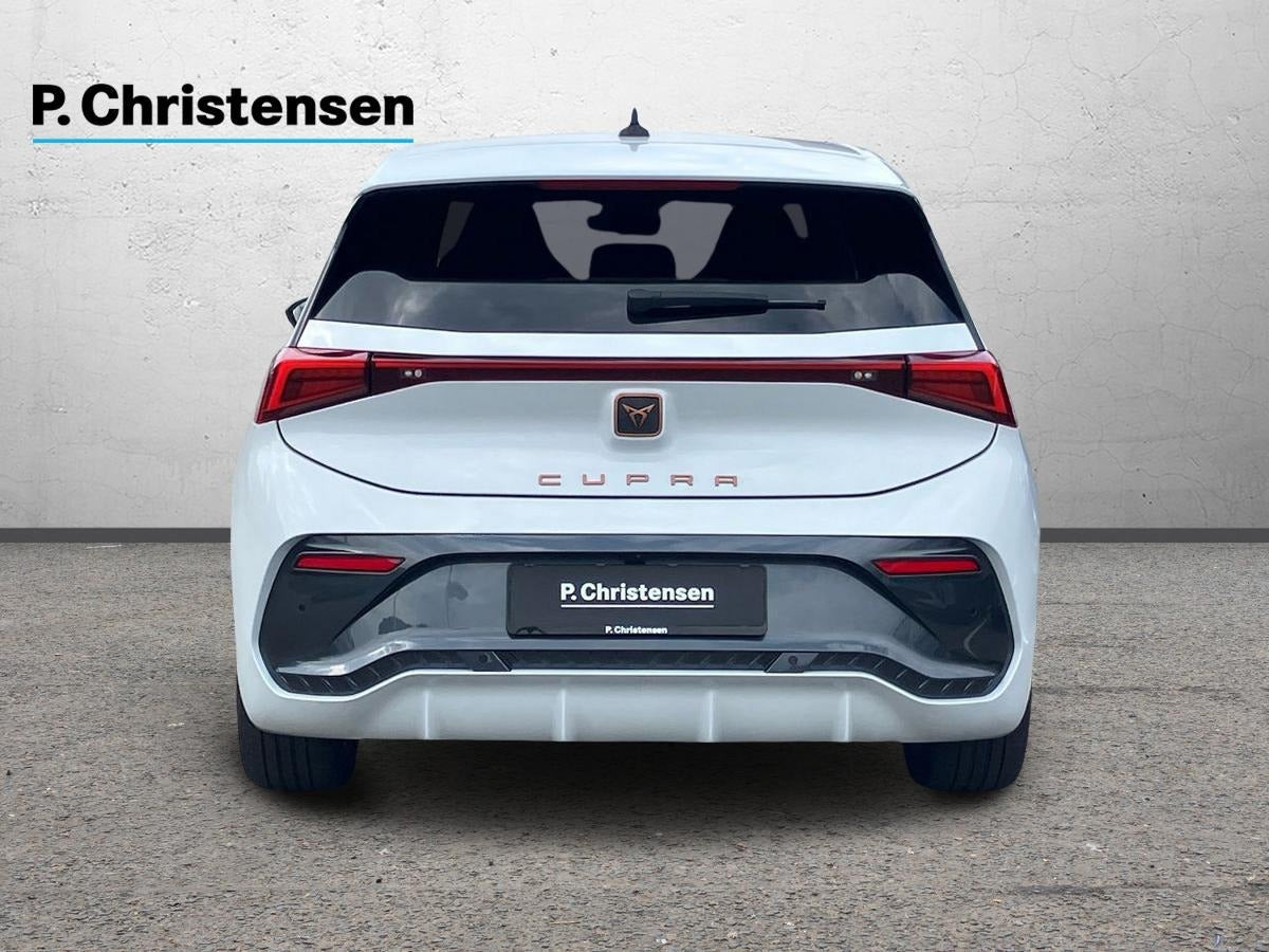 Hvid Cupra Born fra 2024