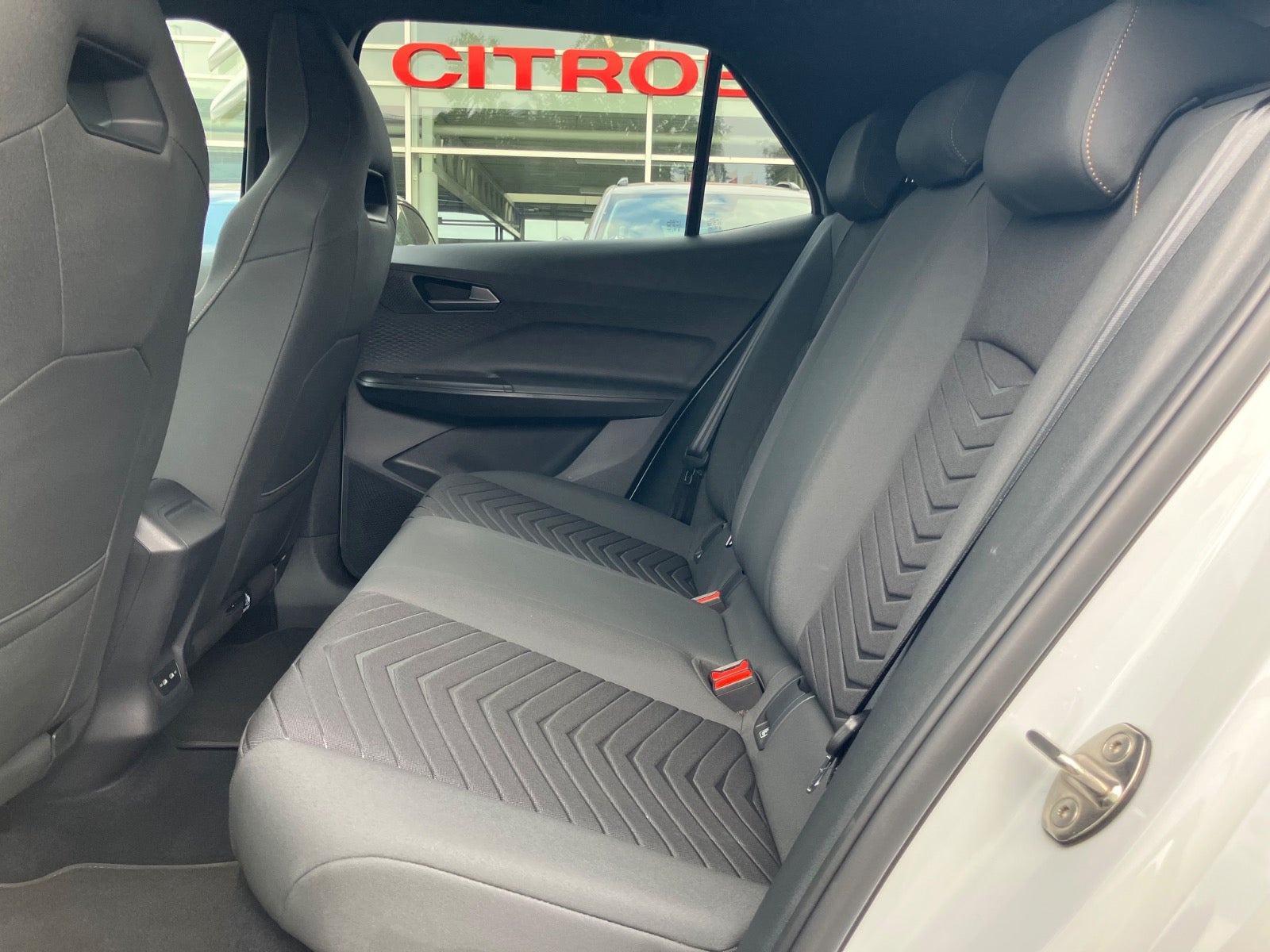 Hvid Cupra Born fra 2024
