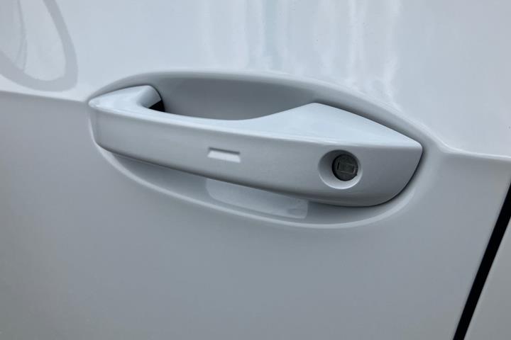 Hvid Cupra Born fra 2024
