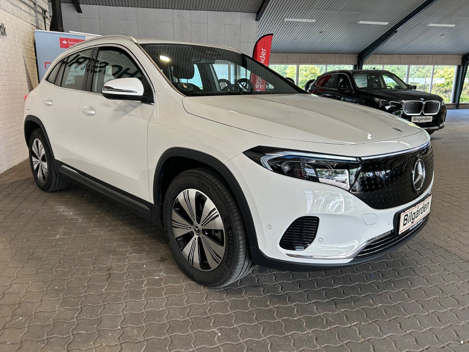 Hvid Mercedes EQA250+ fra 2025