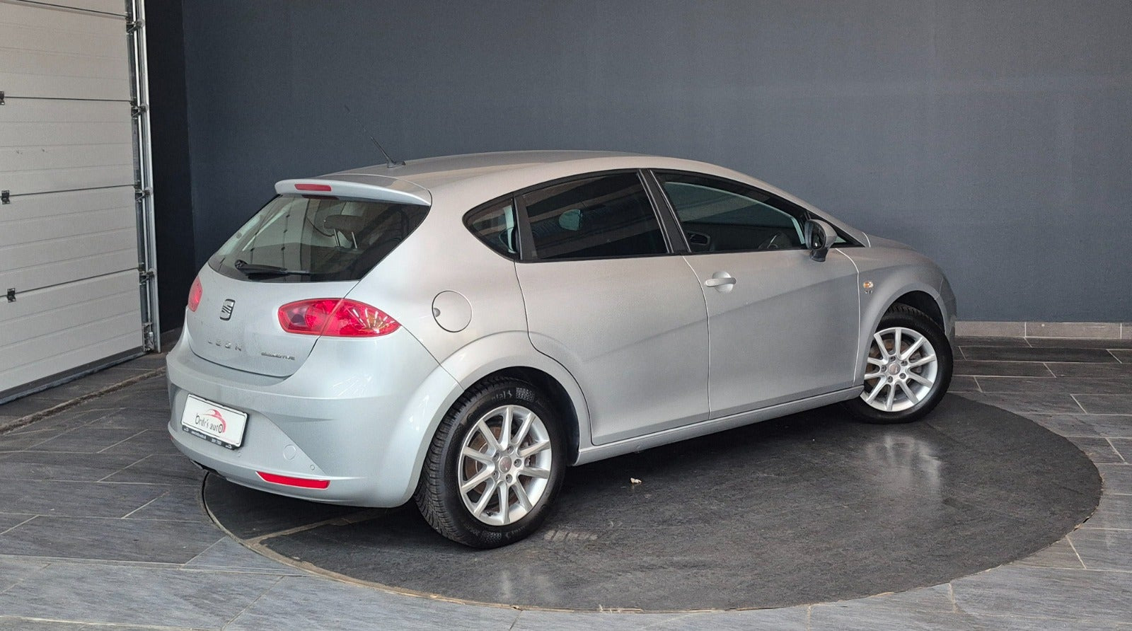 Sølv Seat Leon fra 2012