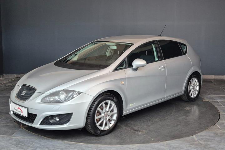 Sølv Seat Leon fra 2012