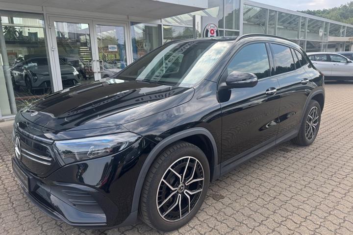Sort Mercedes EQA250 fra 2022