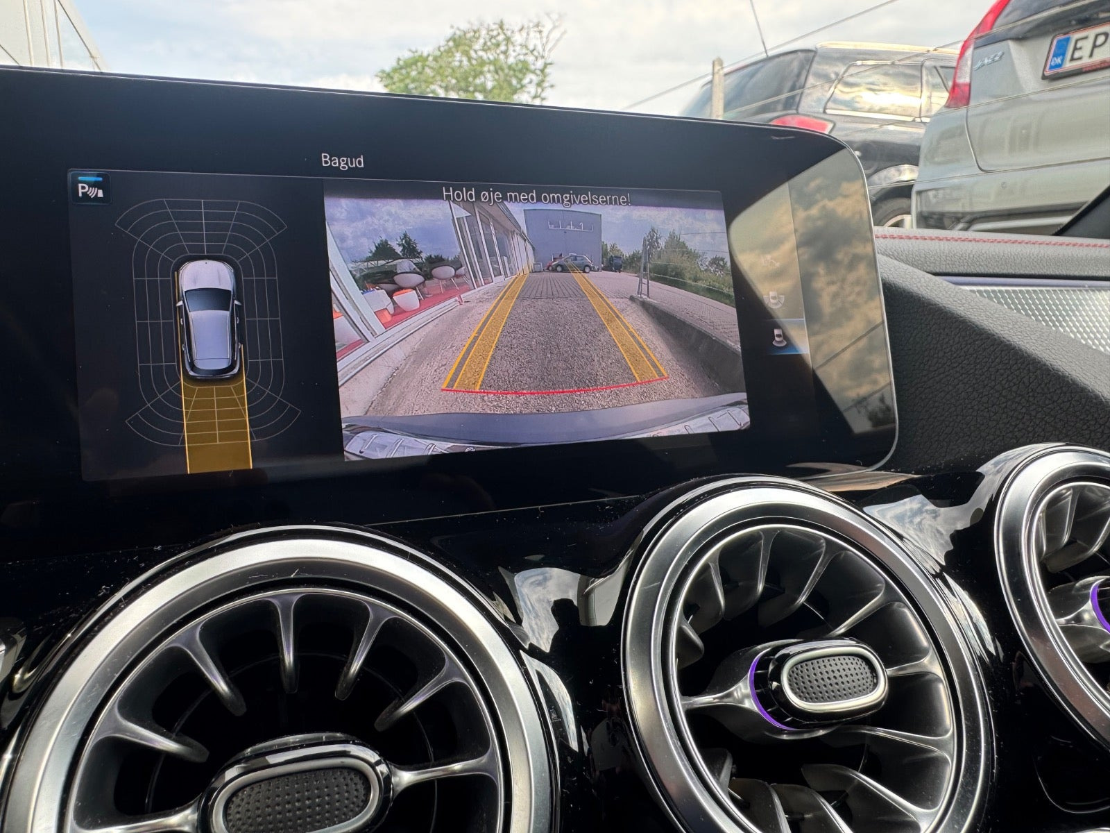 Sort Mercedes EQA250 fra 2022
