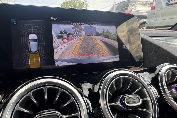 Sort Mercedes EQA250 fra 2022