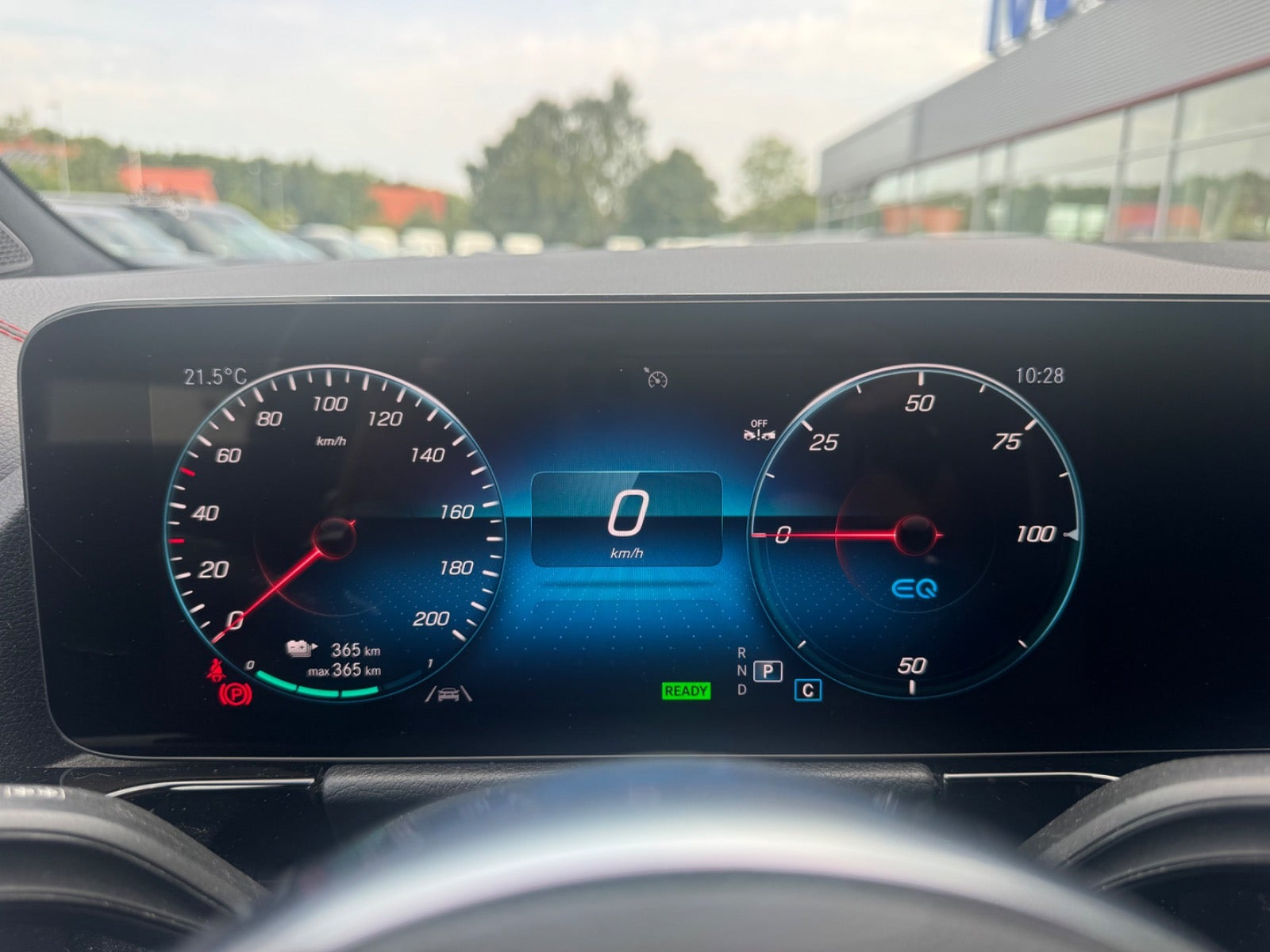 Sort Mercedes EQA250 fra 2022
