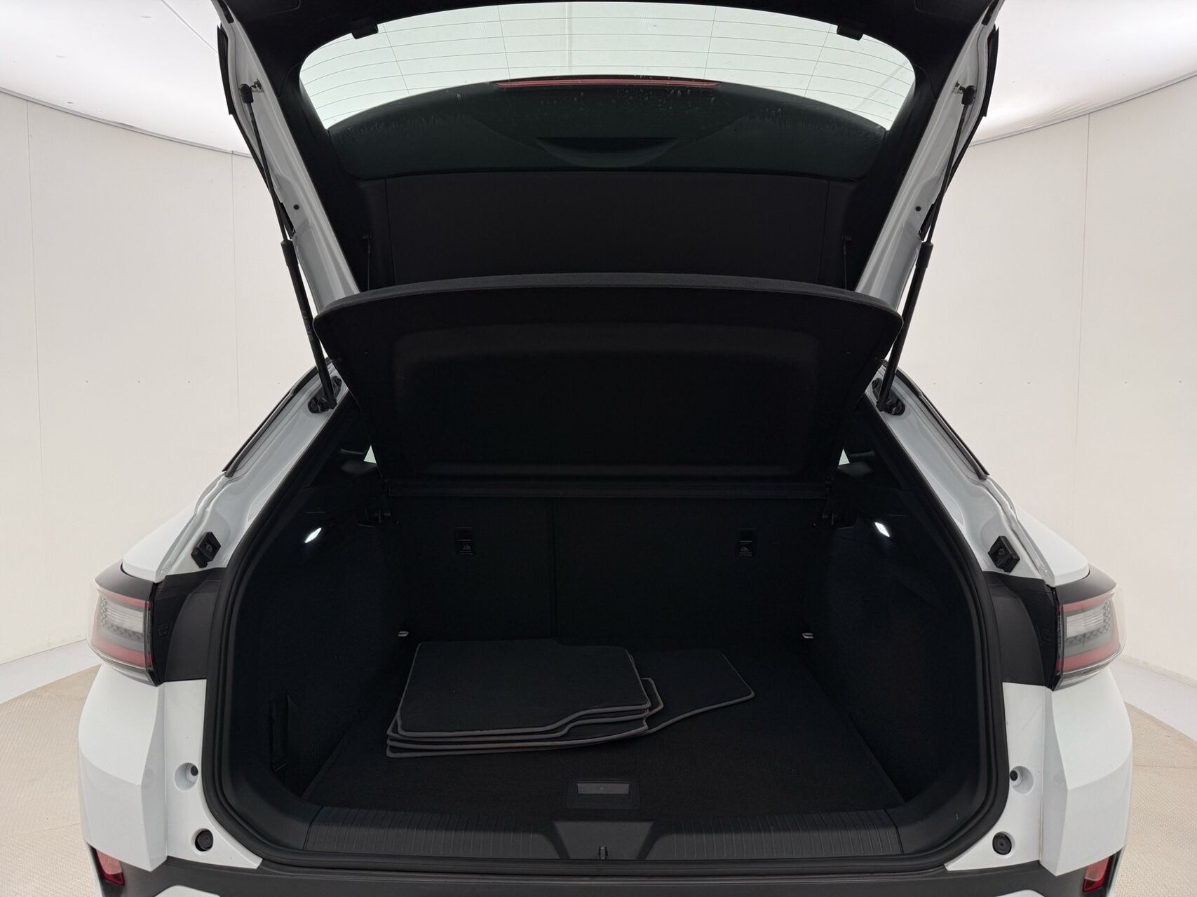 Hvid VW ID.4 fra 2022