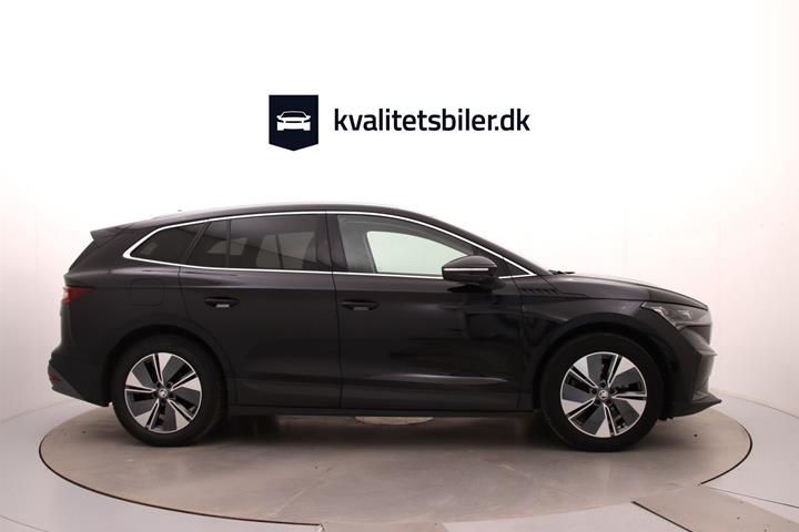 Sort Skoda Enyaq fra 2024