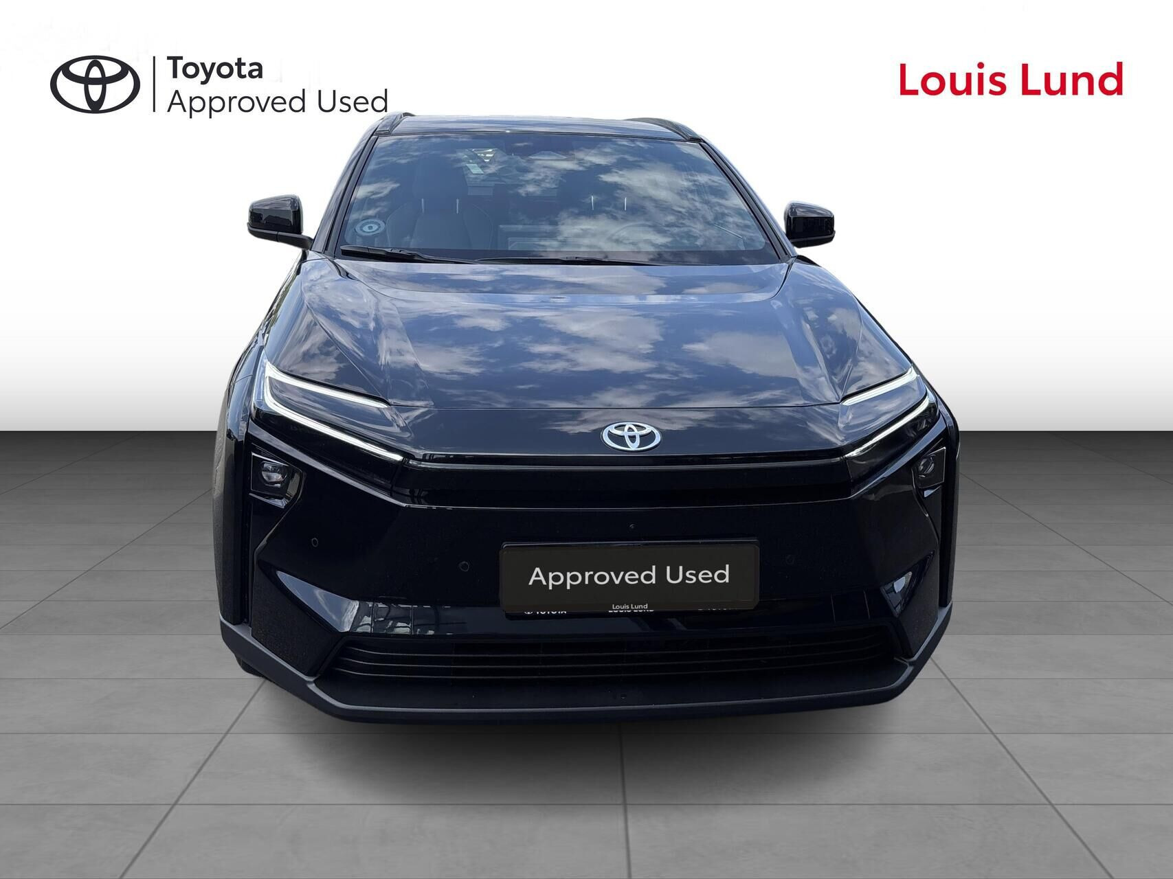 Sort Toyota BZ4X fra 2026