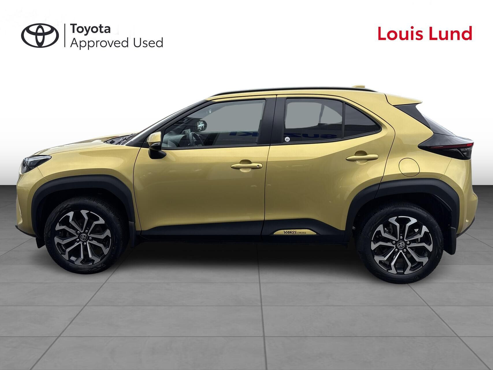 Gul Toyota Yaris Cross fra 2024