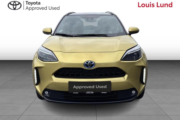 Gul Toyota Yaris Cross fra 2024