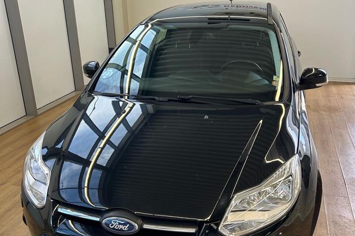 Sort Ford Focus fra 2013