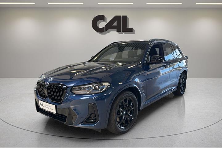 Blå BMW iX3 fra 2023