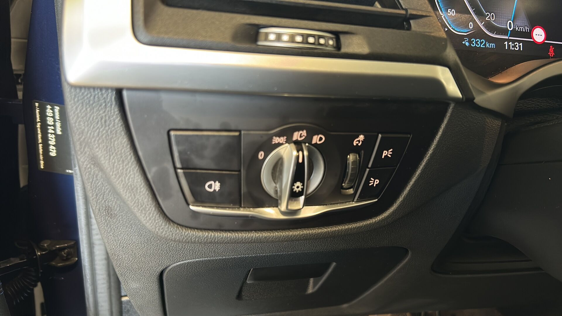 Blå BMW iX3 fra 2023