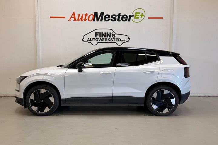 Hvid Volvo EX30 fra 2025