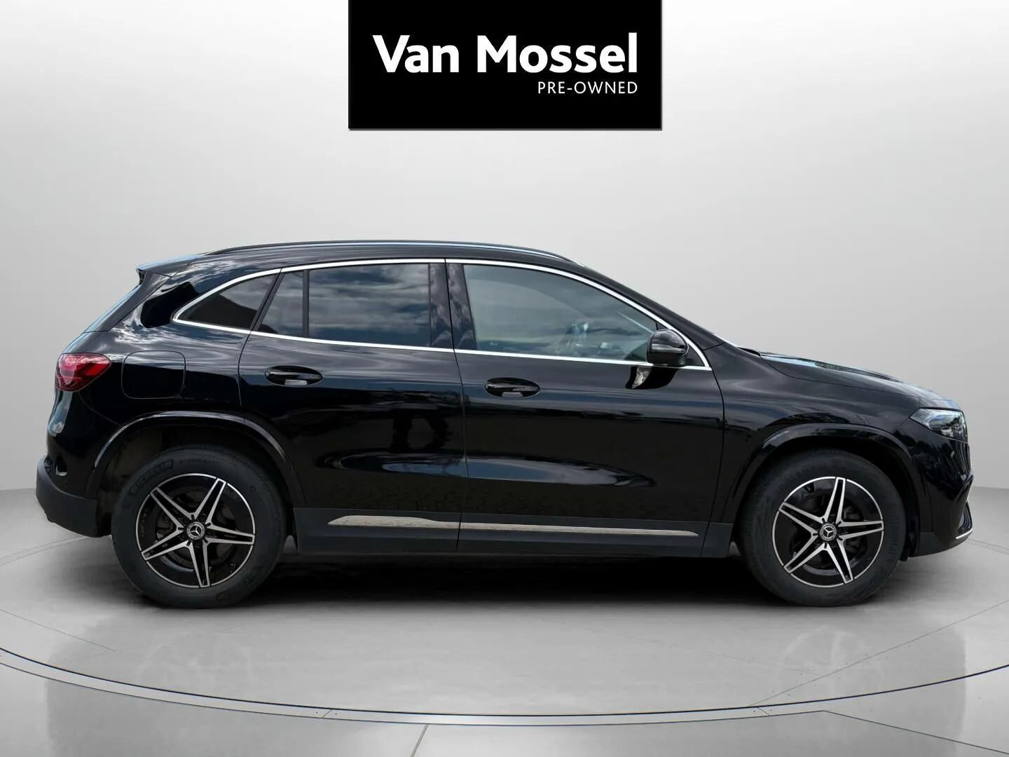 Sort Mercedes EQA 250+ fra 2024