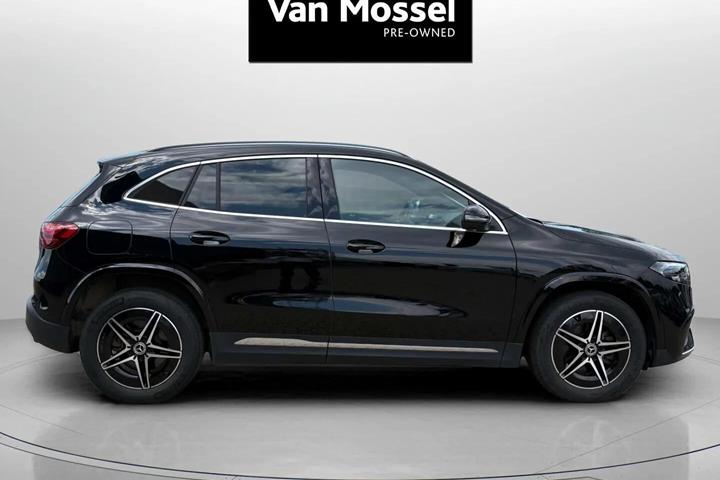 Sort Mercedes EQA 250+ fra 2024