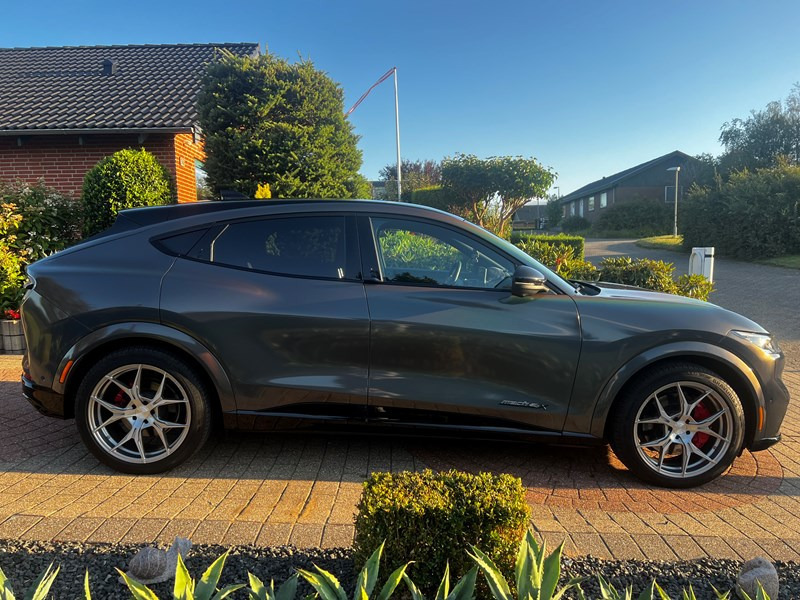 undefined Ford Mustang Mach-E fra 2021