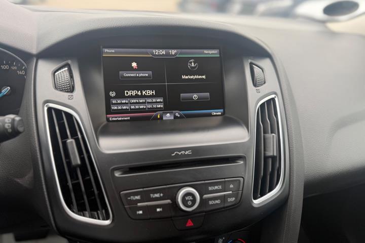 Grå Ford Focus fra 2016