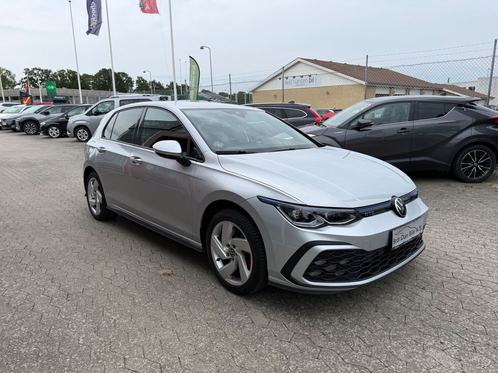 Sølv VW Golf VIII fra 2021