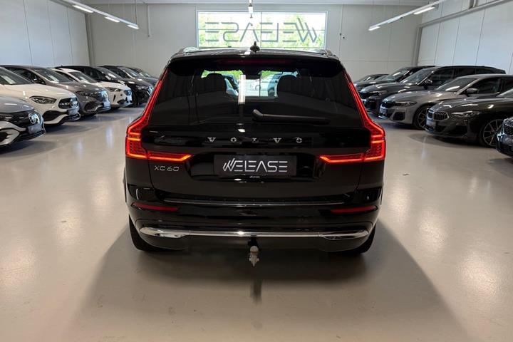 Sort Volvo XC60 fra 2022