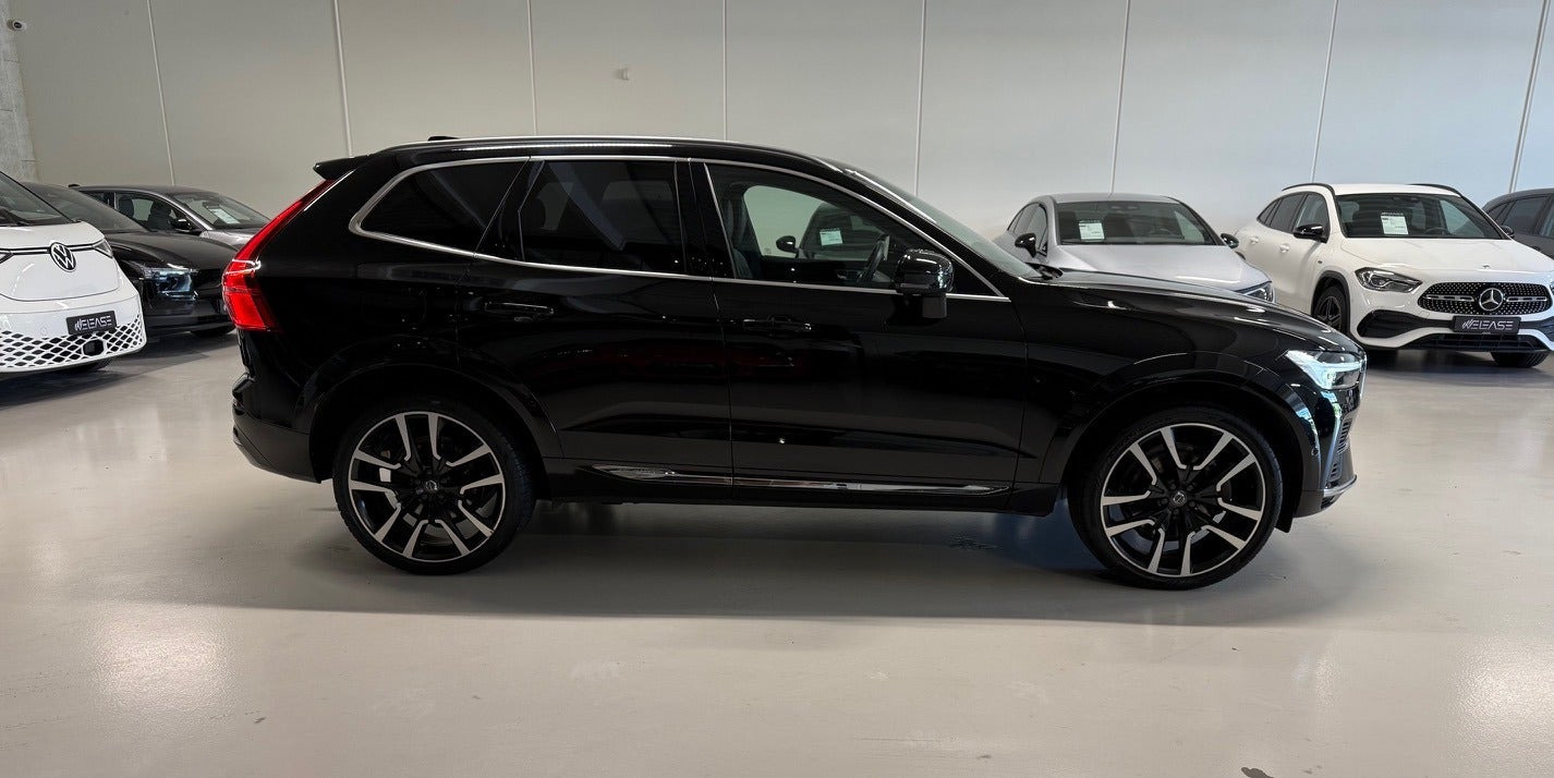 Sort Volvo XC60 fra 2022