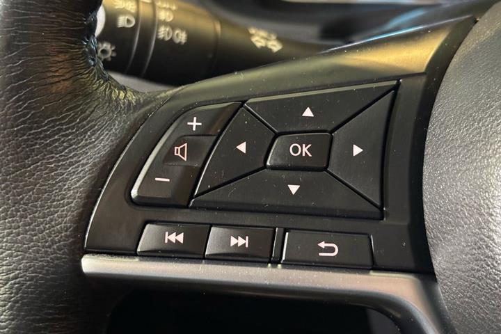 Hvid Nissan Leaf fra 2018