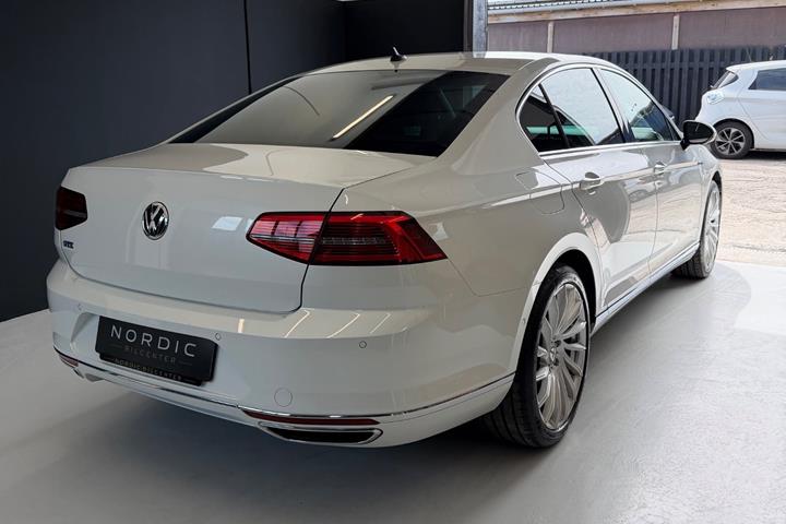 undefined VW Passat fra 2016