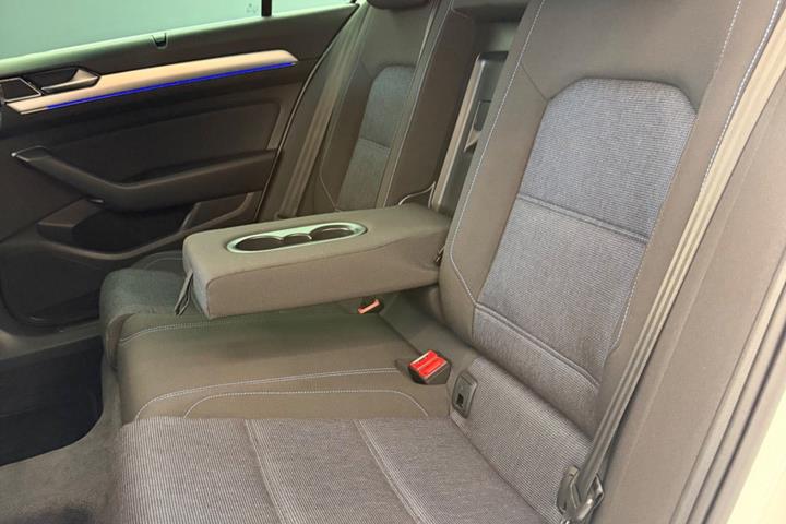 undefined VW Passat fra 2016