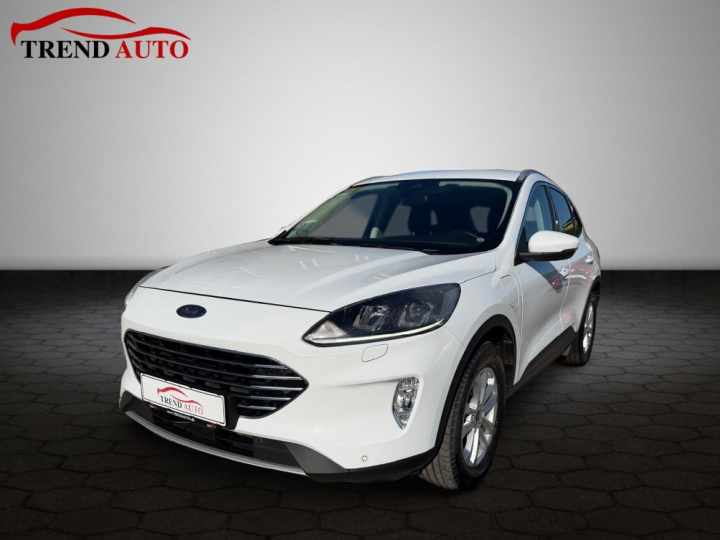 Hvid Ford Kuga fra 2021