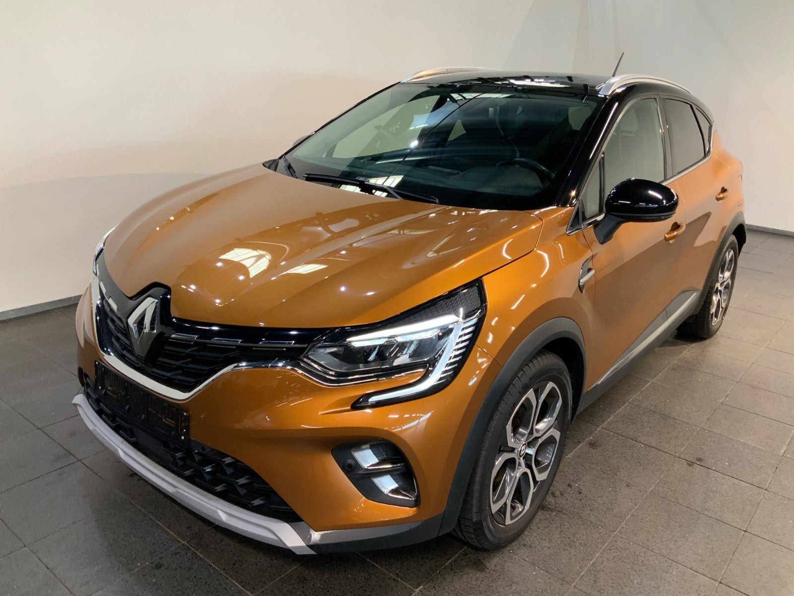 Renault Captur 1,6 E-Tech Intens