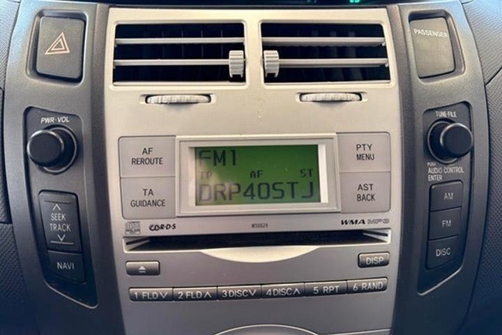 Blå Toyota Yaris fra 2007
