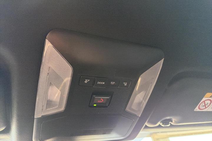 Sort Toyota RAV4 fra 2021
