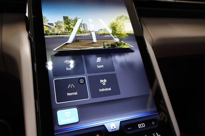 Blå Ford Explorer fra 2025