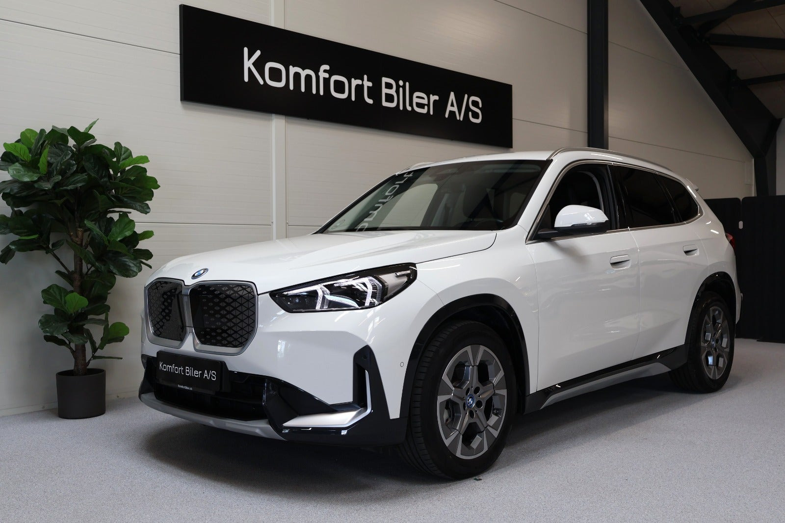 BMW iX1 eDrive20 X-Line
