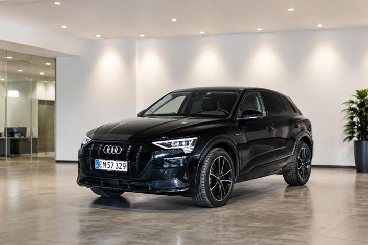 Sort Audi e-tron fra 2022