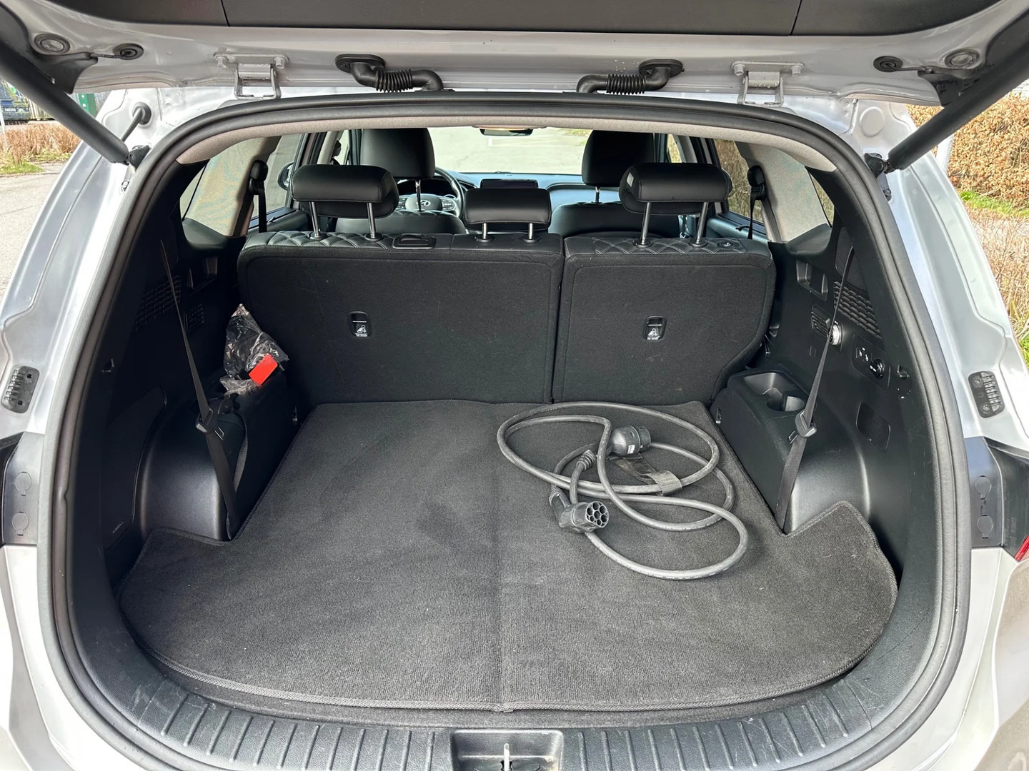 Grå Hyundai Santa Fe fra 2021